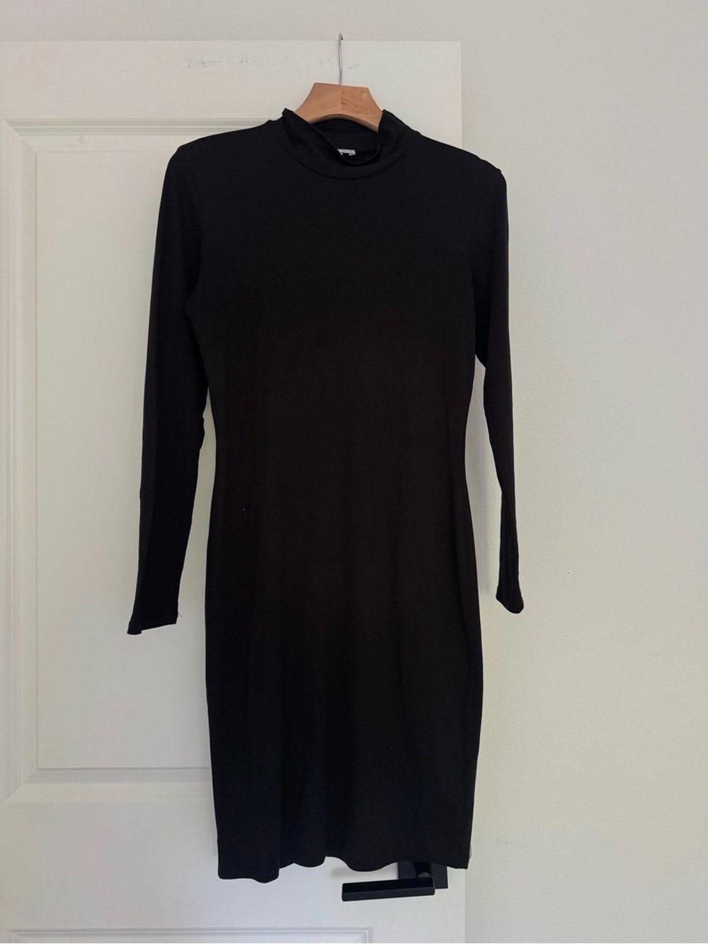 LEITH Nordstrom women’s black stretchy mock neck long sleeve dress size SMALL